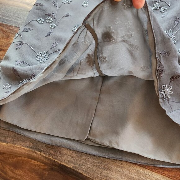 Talbots Petites Size 8 Gray Silk Dress Beaded Lined Beautiful Flowers Sexy - Picture 6 of 11